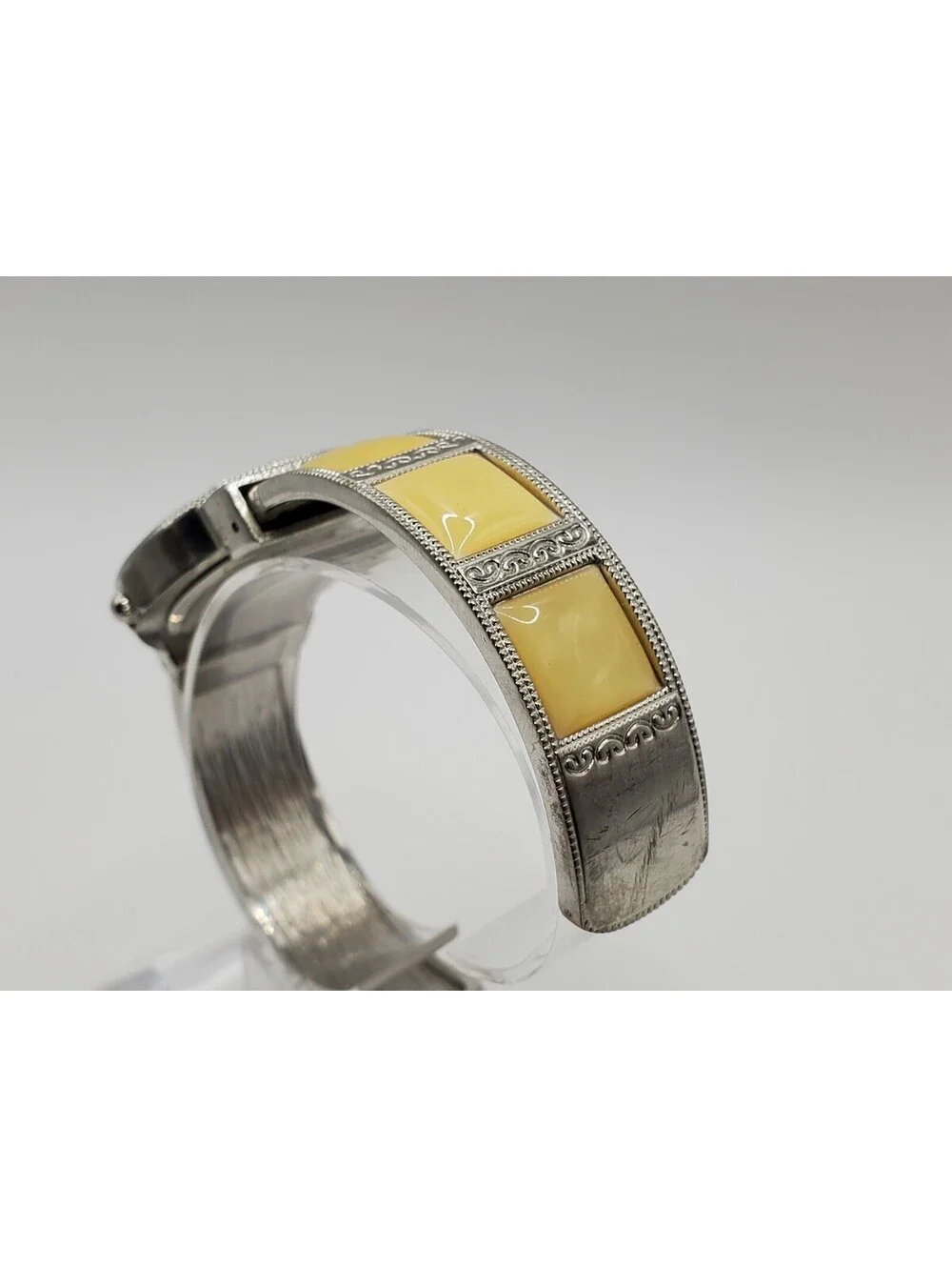 Studio Cuff Band Watch Women White Dial Yellow Stone New Battery